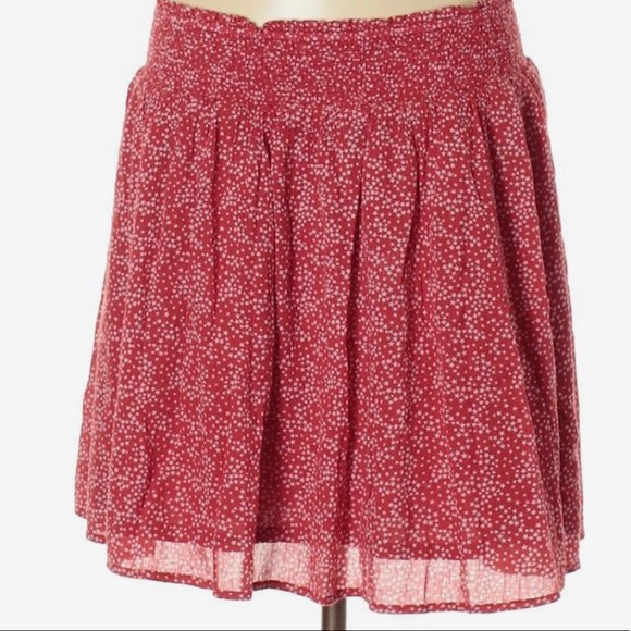 Old Navy Dresses & Skirts - NEW Women’s Old Navy Red Star Skirt Size XL